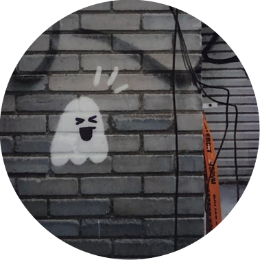 Mural Gwendoline Le Cunff
illustrated outdoor painting 
pac man ghost