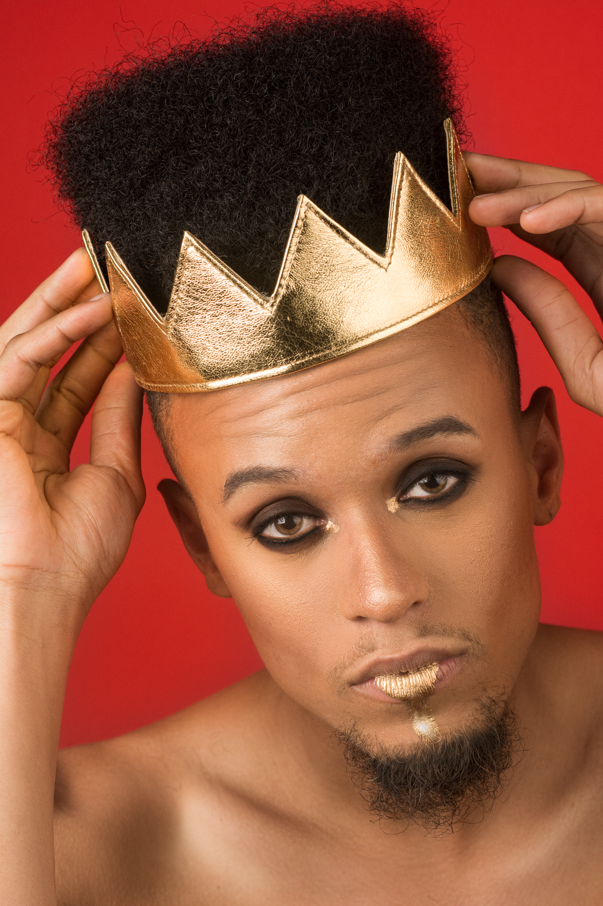 mojo d nyc, mojo disco, makeup, beauty, editorial, male grooming, mua, fashion, editorial, fashion, kid love, gold lip, gold crown