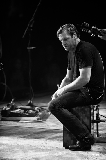 Randy Rogers Band, Les Lawless