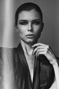 Beijing photographer, Beijing, photographer, model, fashion, portraiture, beauty, olmo reverter, olmophoto, advertising, beauty, beauty photography, studio photography, advertising photography, commercial photography