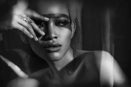 Beijing photographer, Beijing, photographer, model, fashion, portraiture, beauty, olmo reverter, olmophoto, advertising, beauty, beauty photography, studio photography, advertising photography, jewellery photography