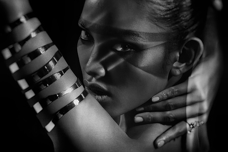 Beijing photographer, Beijing, photographer, model, fashion, portraiture, beauty, olmo reverter, olmophoto, advertising, beauty, beauty photography, studio photography, advertising photography, jewellery photography