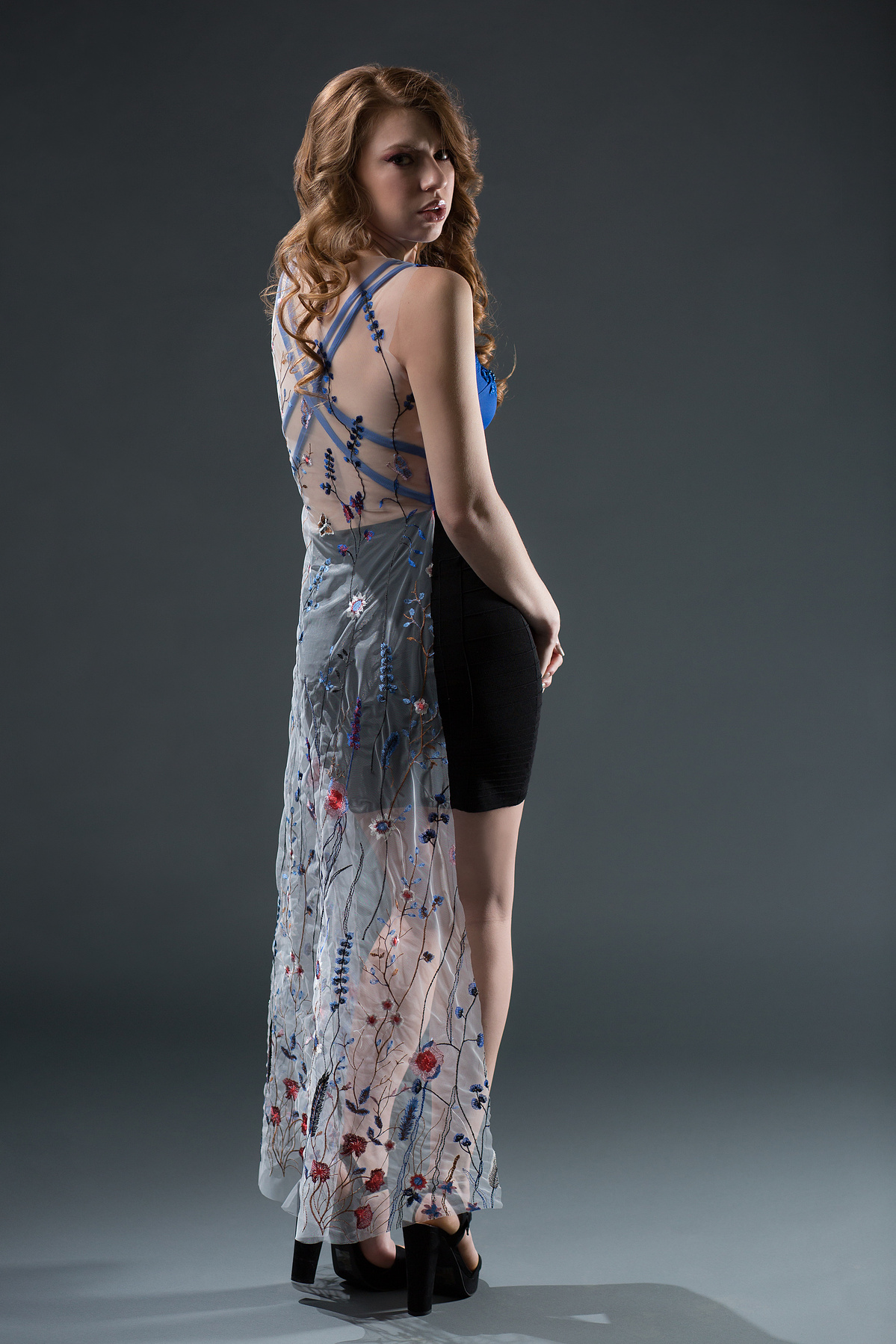 Model: Michaela Rae Mueller
Designer: Jackson Skyler
MUA: Stephanie Jarrin
Hair Stylist: Noemi Fernandez