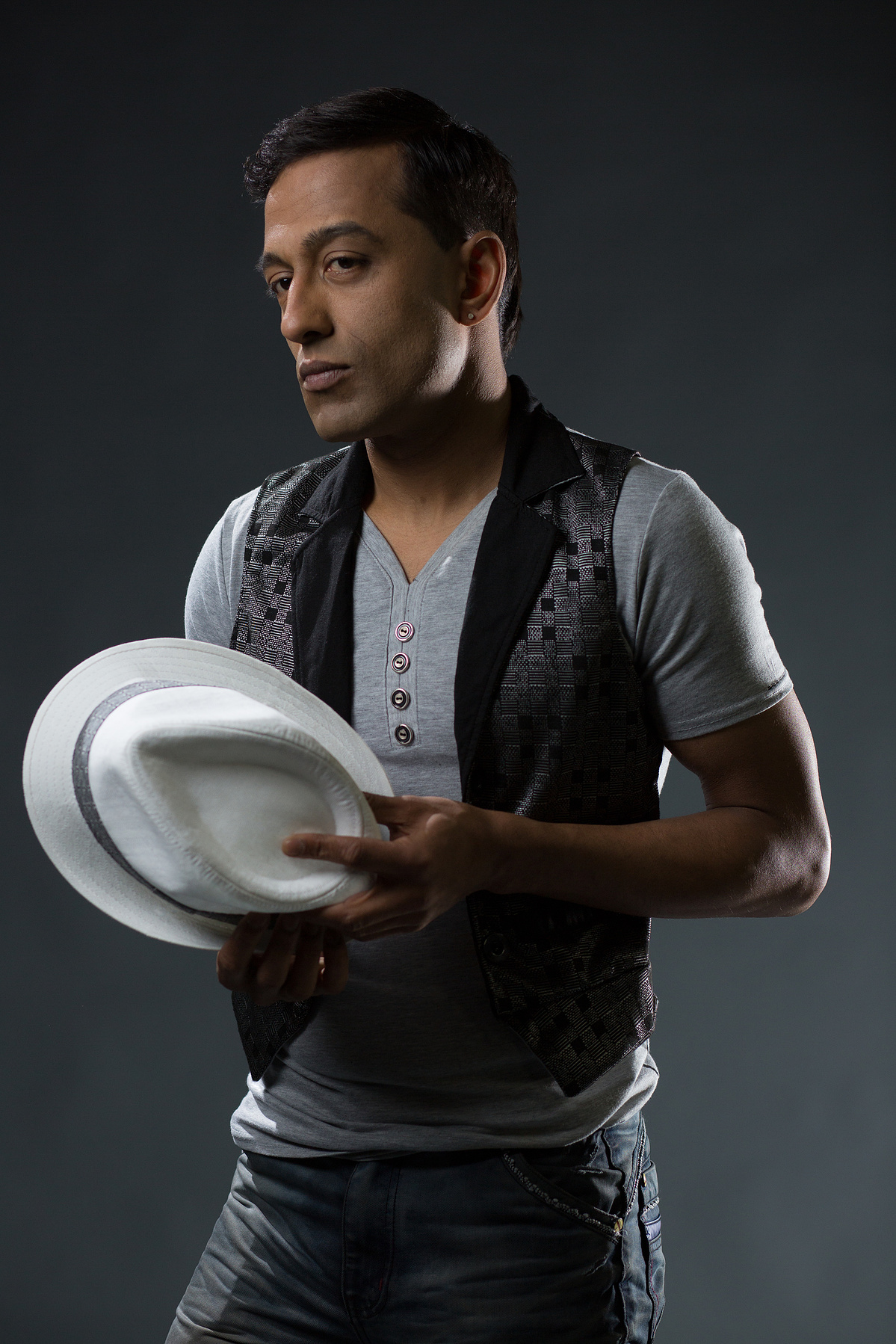 Model: Sriram Parthasarathy
Designer: Jackson Skyler
MUA: Stephanie Jarrin
Hair Stylist: Noemi Fernandez