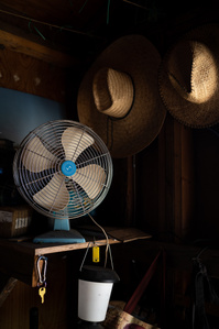 farm interiors, farmer hat, vintage fan