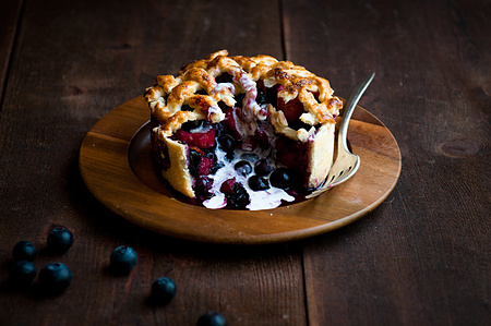 pie, cream, berries