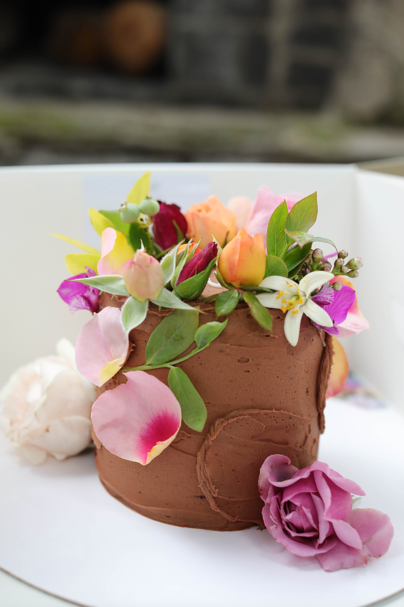 custom cakes