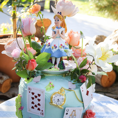 party cakes, custom cakes, bakery, bakery near me, bluem malibu, malibu cakes, malibu bakery, Malibu Bakery, desserts, custom desserts, Malibu cake artist, floral cakes, Malibu wedding cakes, buttercream cakes in Malibu, olive oil cakes in Malibu