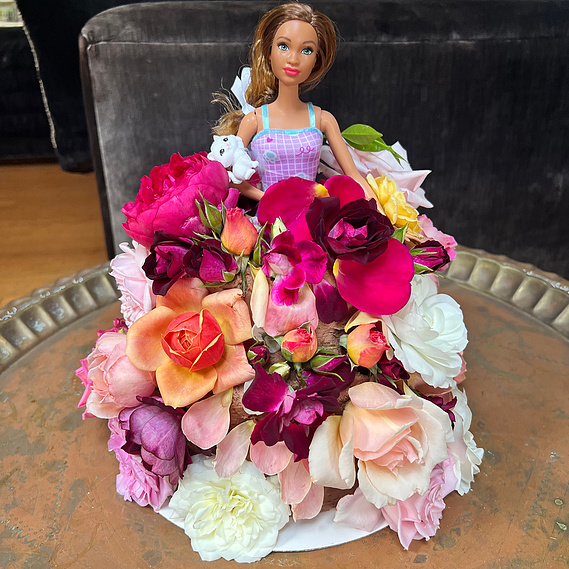 barbie cakes malibu, custom cakes malibu, barbie doll cakes malibu, barbie cake la, princess cake malibu, princess cake near me, doll cakes, doll cake near me, doll cake malibu, little girl cake, little girl cake malibu