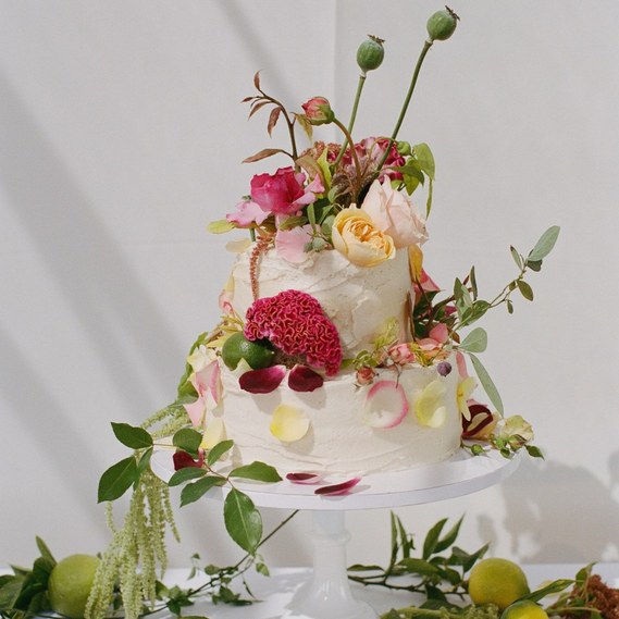 wedding cakes, best wedding bakeries, best wedding bakery la, la wedding, la weddings, beach weddings, malibu weddings, weddings Santa Monica, Montecito weddings, how to choose the perfect cake, healthy cakes in malibu, bakery in malibu