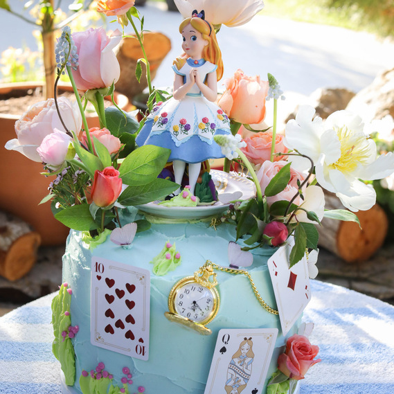 themed cakes, best themed cakes in Malibu, custom cakes near me, celebration cakes