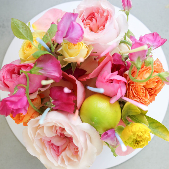 cakes in la, malibu bakery, best cakes in malibu, bridal shower cakes, desserts for bridal shower, coffee malibu, coffee, lemon cake, artisan bakery, cake with flowers, colorful cakes