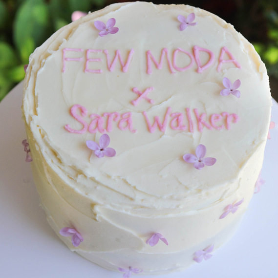 custom cake, custom cakes near me, painted cakes