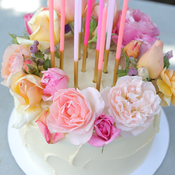 best cakes in Malibu, best cakes in LA, best cakes in Los Angeles, cakes near me, cakes with flowers, floral cakes, vanilla cakes, designer cakes, birthday cakes, birthday cakes near me, bakery near me, best bakery in LA, coffee, coffee malibu, malibu