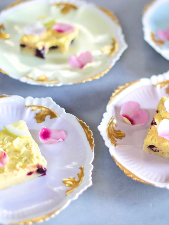 desserts, pretty eats, lemon bars, cake squares, organic sweets