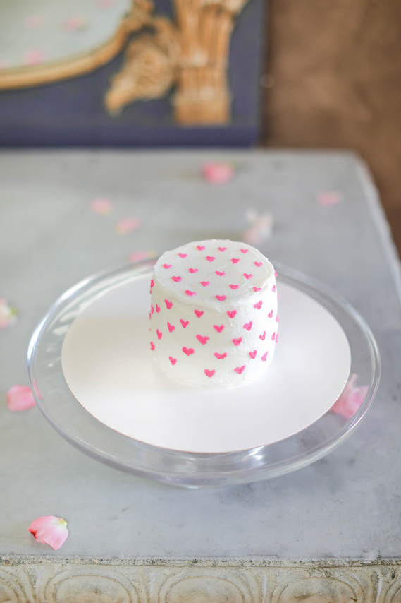 best bakery for valentines day, valentines day gifts, valentines day gifts in malibu, best place to buy gifts in Malibu, smash cakes, cake for kids