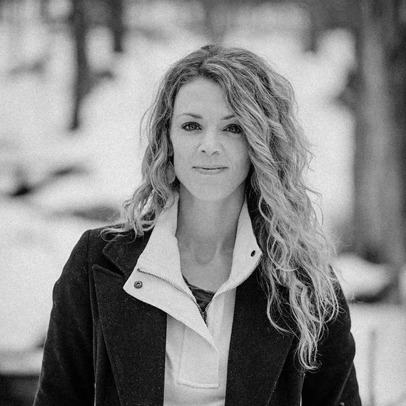 Kelly Villetto Owner of Villetto Photography
I am a Connecticut Based Wedding Photographer