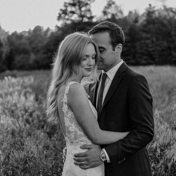 Connecticut Based Wedding Photographer
Location, Hayfield Hudson Valley, New York
Beautiful Weddings