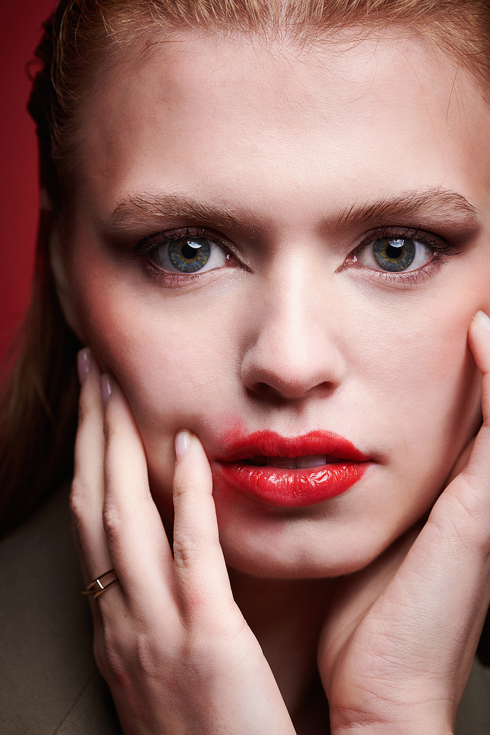 Fashion Editorial Photography Studios with Profoto Lights and Naimh Models UK
Beauty Industry Photography Studio with Colours Agency Models London
Makeup Artist Studio Photography with Profoto Lighting and Naimh Models Glasgow
Luxury Fashion Studio Photo