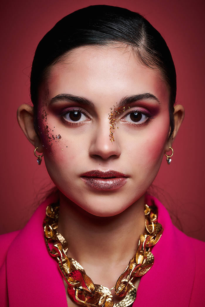 Full-Service Beauty Photography Studios with Profoto Lights London
On-Location Fashion Studio Photography with Models UK
Professional Makeup Studio Photos with Profoto Lighting Glasgow
Comprehensive Beauty Photography Studio with Colours Models Edinburgh
