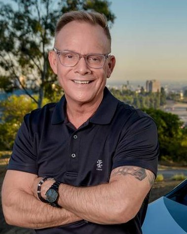 Profile Photos Upgrade your online presence with professional headshots. Perfect for that dating profile or your business website.