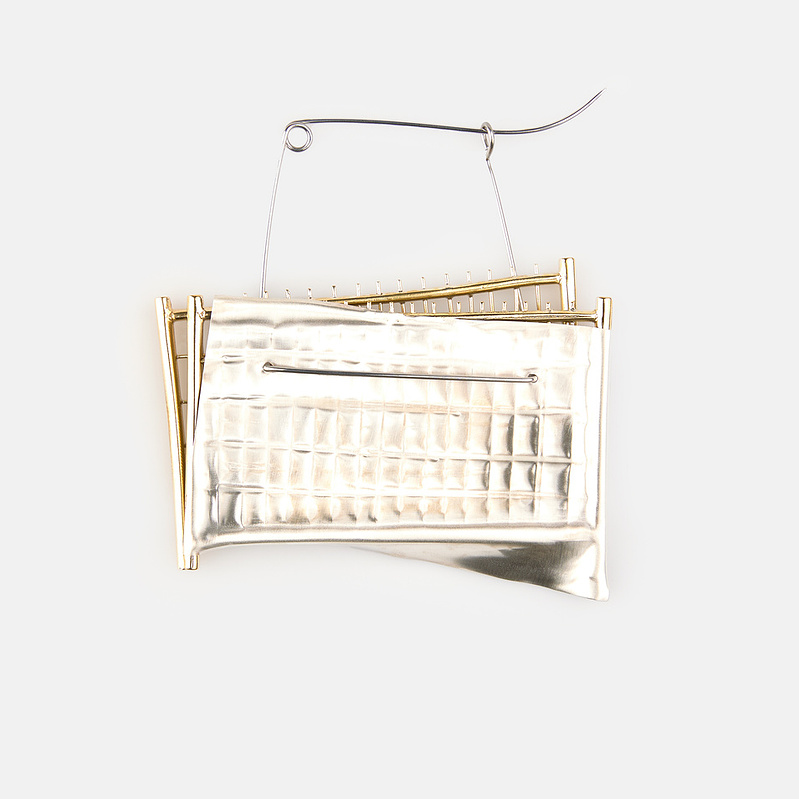 Eszter Zámori's brooch, titled kordonbondom