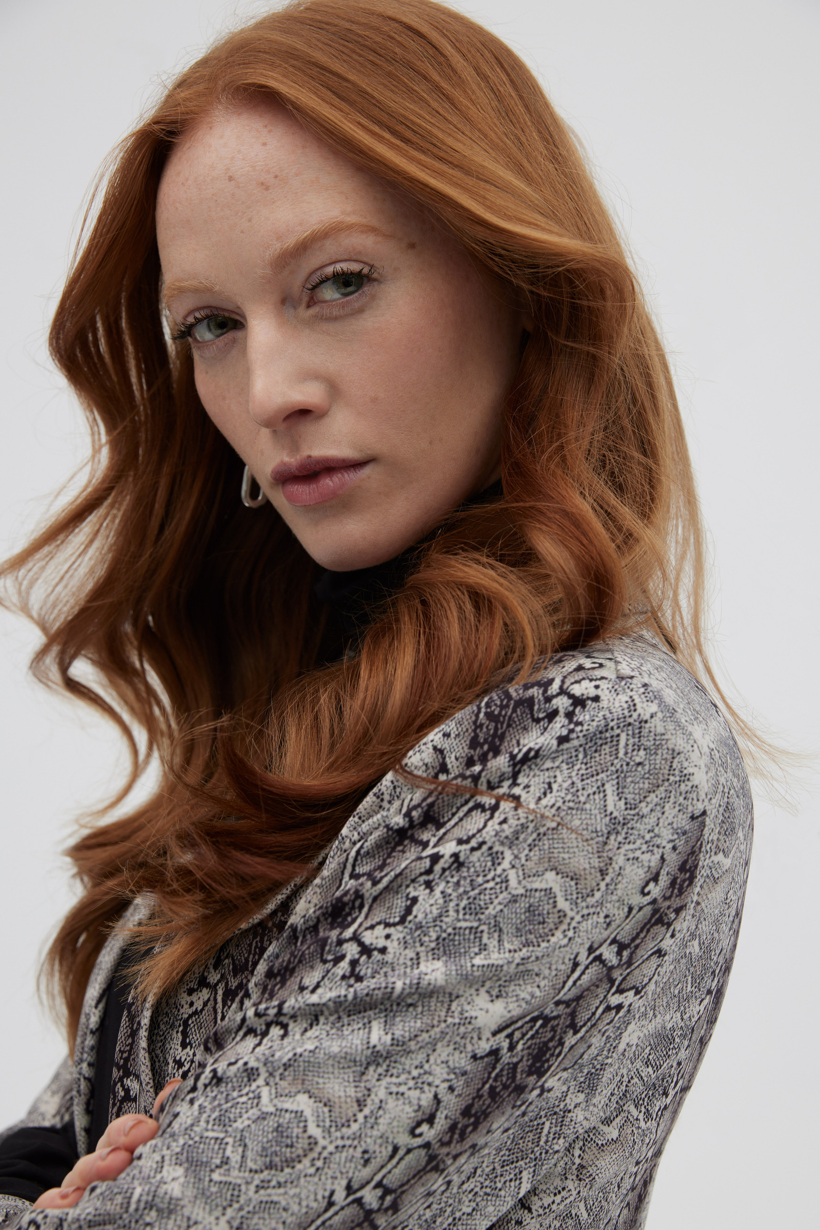 Joseph Ribcoff retouching high end beauty montreal skin retouch