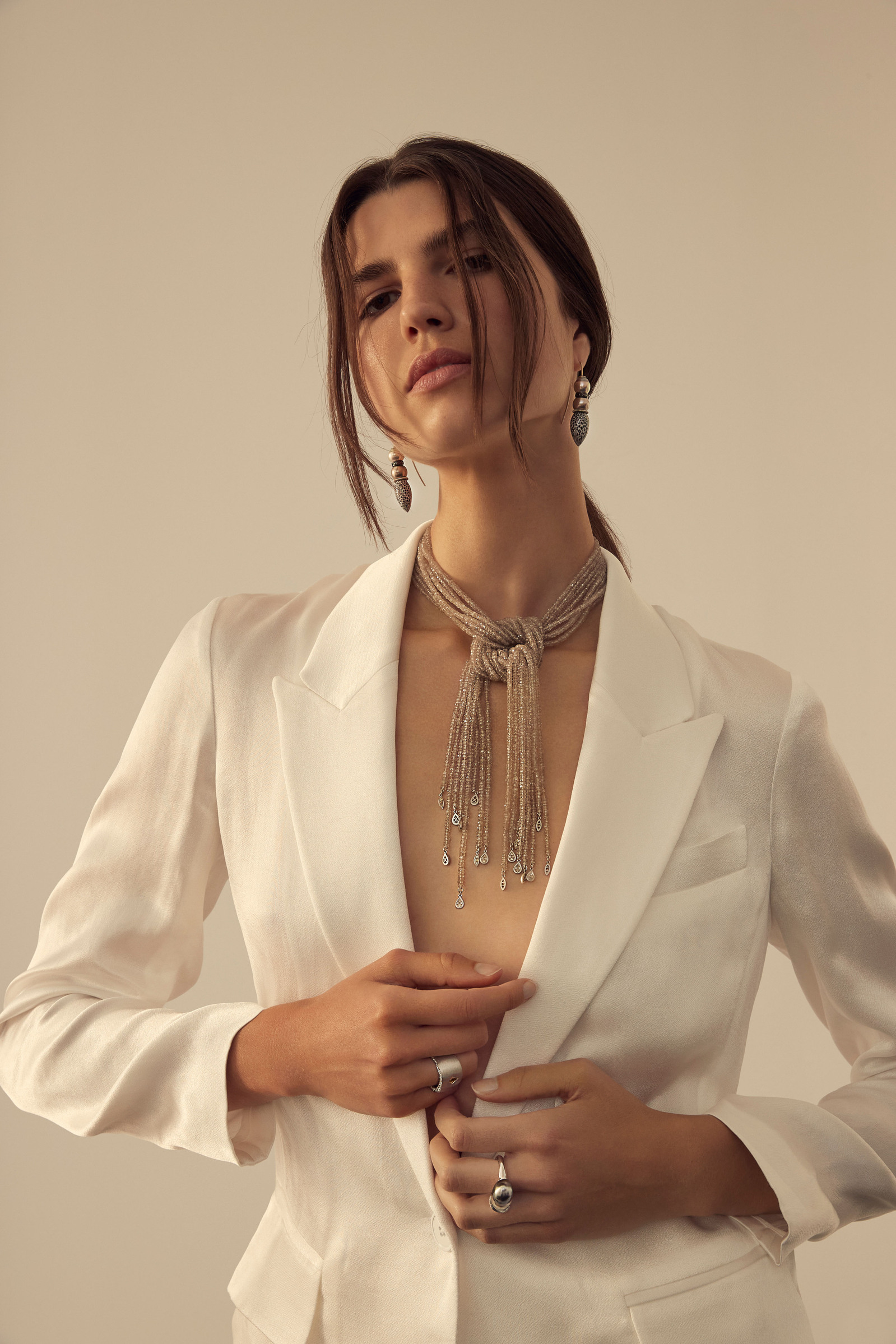 Gloria Bass retouching high end beauty montreal skin retouch