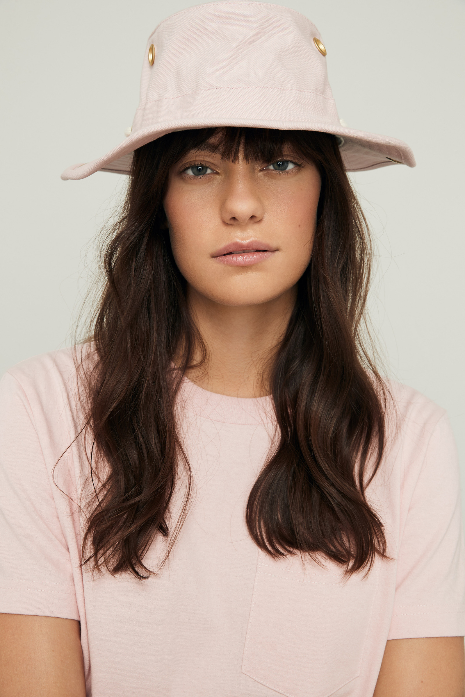 Tilley retouching high end beauty montreal skin retouch
