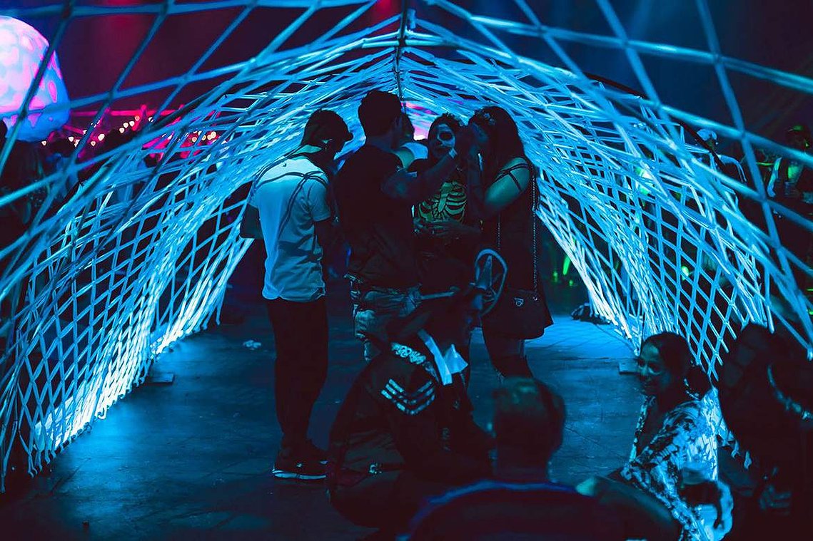 Sydney macramé art Installation, light art installation, glowing tunnel, festival art installation, Artist Melissa carey, the artistry festival, day of the dead festival 2015
