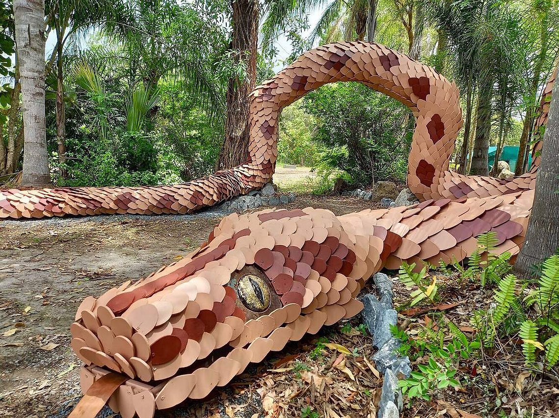 Snake Sculpture, Gold coast sculpture, Queensland sculpture, Sydney art installation, festival art, Australian installation artist, installation art Gold coast, Festival art australia, Burning Man art Australia, Burn art Australia, snake art, 