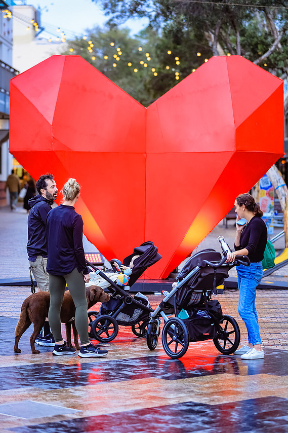 Art for hire Australia, sculpture for hire Australia, Australian artist, heart sculpture, immersive art installation, interactive art installation Australia, public art for hire, largescale art, art activation, kid friendly art, disability friendly art