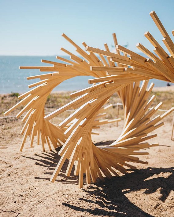 australian installation artist, parametric sculpture, timber helical spiral sculpture, artist Melissa carey, spiral sculpture, timber spiral art, wood spiral art, Australian contemporary artist, Strand ephemera 2019, sculpture festival art