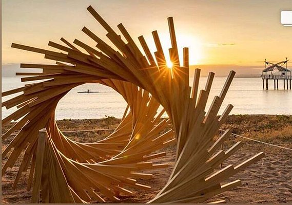 australian installation artist, parametric sculpture, timber helical spiral sculpture, artist Melissa carey, spiral sculpture, timber spiral art, wood spiral art, Australian contemporary artist, Strand ephemera 2019, sculpture festival art