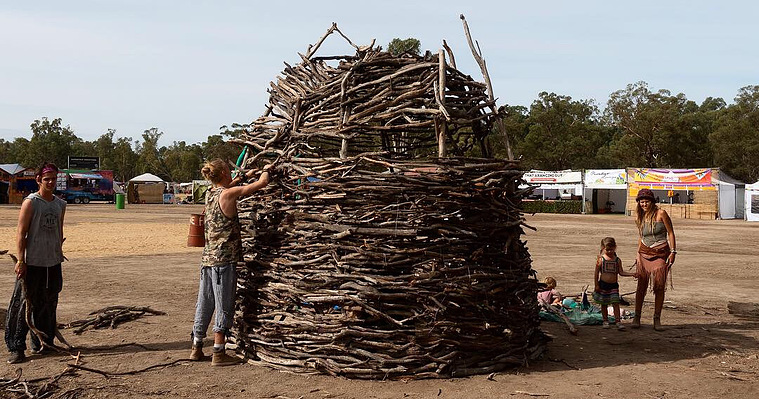 Sculpture, Sydney sculpture, festival sculpture, natural wood sculpture, woven conversation pod art, Sydney artist, Sydney art installation, festival art installation, Artist Melissa carey, Australian installation artist, installation art Sydney 