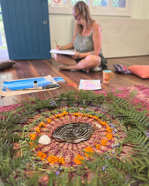 Wildheart Sisterhood Sunshine Coast Queensland, Womens circle Sunshine Coast hinterland, Womens healing art circle Sunshine Coast, Mothers circle Sunshine Coast, Mummas circle Sunshine Coast, art therapy group Sunshine Coast, art workshop Sunshine Coast 