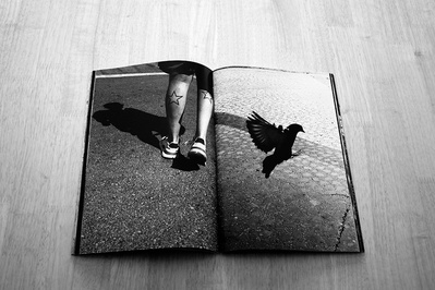 Doble página del libro ocho puntas de David Salcedo