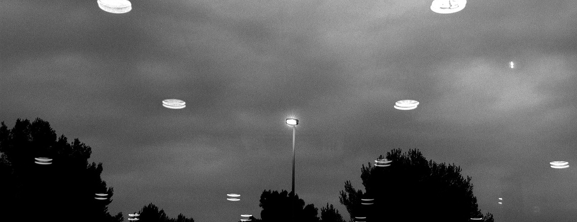 Reflejo de farolas haciendo efecto ovni David Salcedo