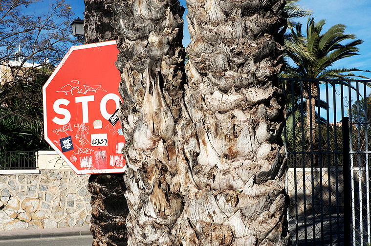 Señal de stop de el disuasorio del malecón de Murcia  David Salcedo