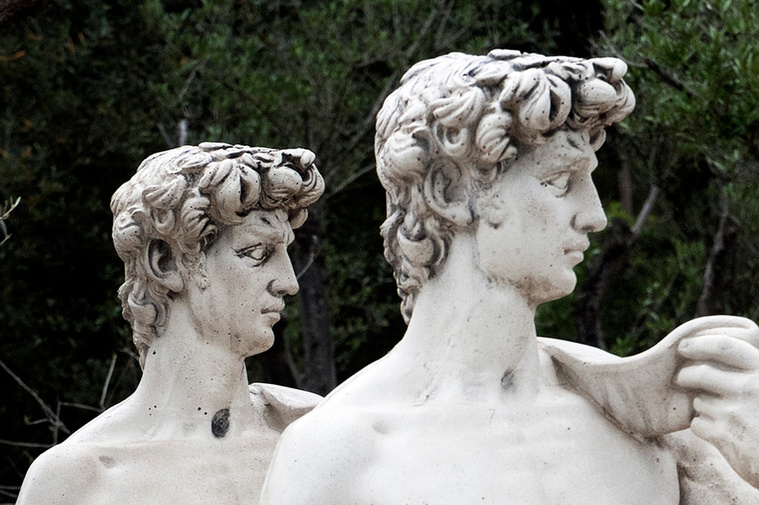 Estatuas de imitación del David David Salcedo