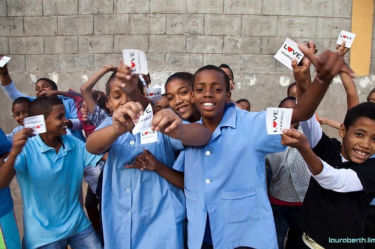 Lauraberth Lima Facilitating the Love Yourself Project in Cabo Verde. 2012