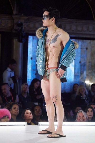 Blaine Pennington. Commercial Lifestyle Conceptual Beauty Product Fashion Event Model Digital Photography. New York City NYC Photographer Photography. NYFW Fashion Week. Runway 7 Fashion. Sony Hall.