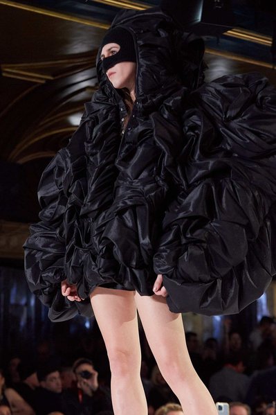 Blaine Pennington. Commercial Lifestyle Conceptual Beauty Product Fashion Event Model Digital Photography. New York City NYC Photographer Photography. NYFW Fashion Week. Runway 7 Fashion. Sony Hall.