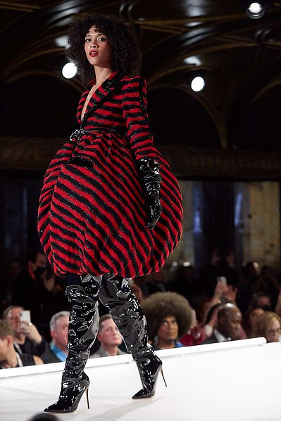 Blaine Pennington. Commercial Lifestyle Conceptual Beauty Product Fashion Event Model Digital Photography. New York City NYC Photographer Photography. NYFW Fashion Week. Runway 7 Fashion. Sony Hall.