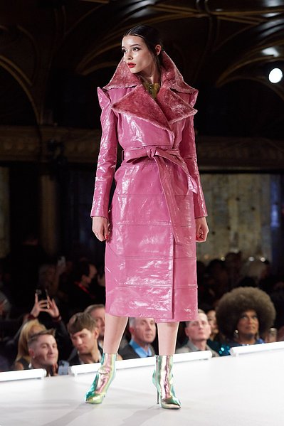 Blaine Pennington. Commercial Lifestyle Conceptual Beauty Product Fashion Event Model Digital Photography. New York City NYC Photographer Photography. NYFW Fashion Week. Runway 7 Fashion. Sony Hall.