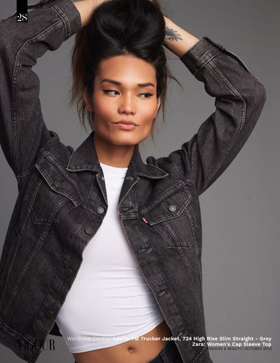 Stand out in the fashion industry with our sleek NYC photography.
