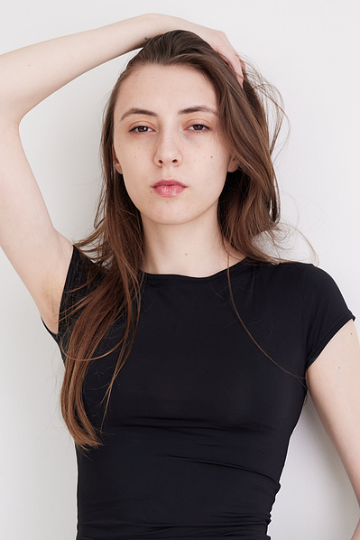 NYC model test shoots providing clean, professional, and polished digitals.