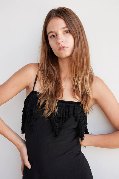 Studio model digitals in NYC with a focus on natural beauty and industry standards.