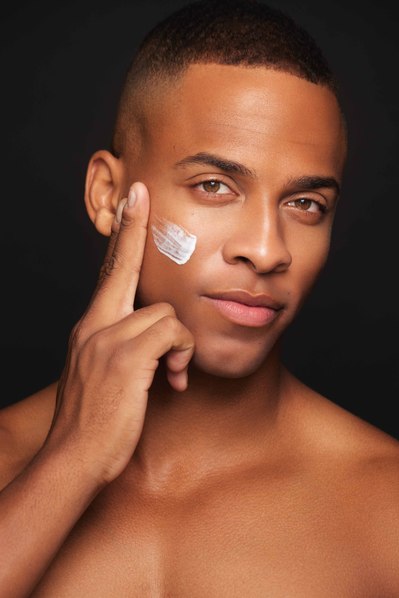 Blaine Pennington offers expert beauty photography in NYC. His attention to lighting and detail ensures each image is clean and professional, ideal for commercial use, editorial projects, or personal branding. Blaine consistently delivers high-quality res