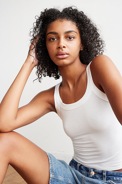 NYC model photographer specializing in commercial, lifestyle, and high-fashion digitals.